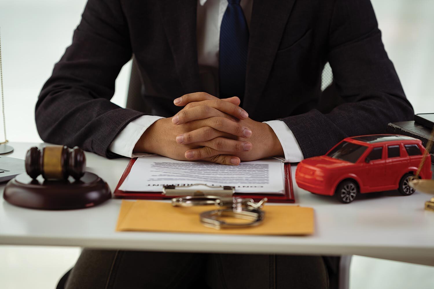A Comprehensive Guide to the Role and Importance of Automobile Lawyers