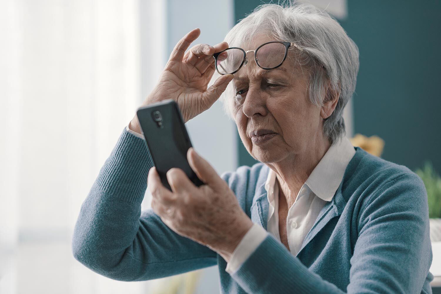 Macular Degeneration: Understanding, Diagnosing, and Managing a Leading Cause of Vision Loss