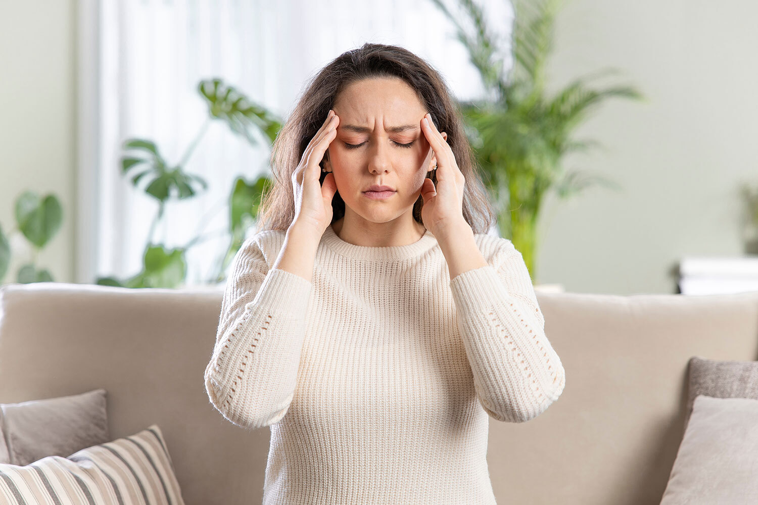 Understanding Migraines: Symptoms, Causes, and Treatment Options