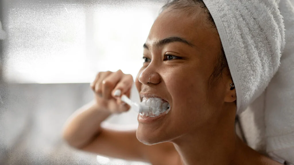 How to Whiten Your Teeth at Home: Simple and Safe Solutions
