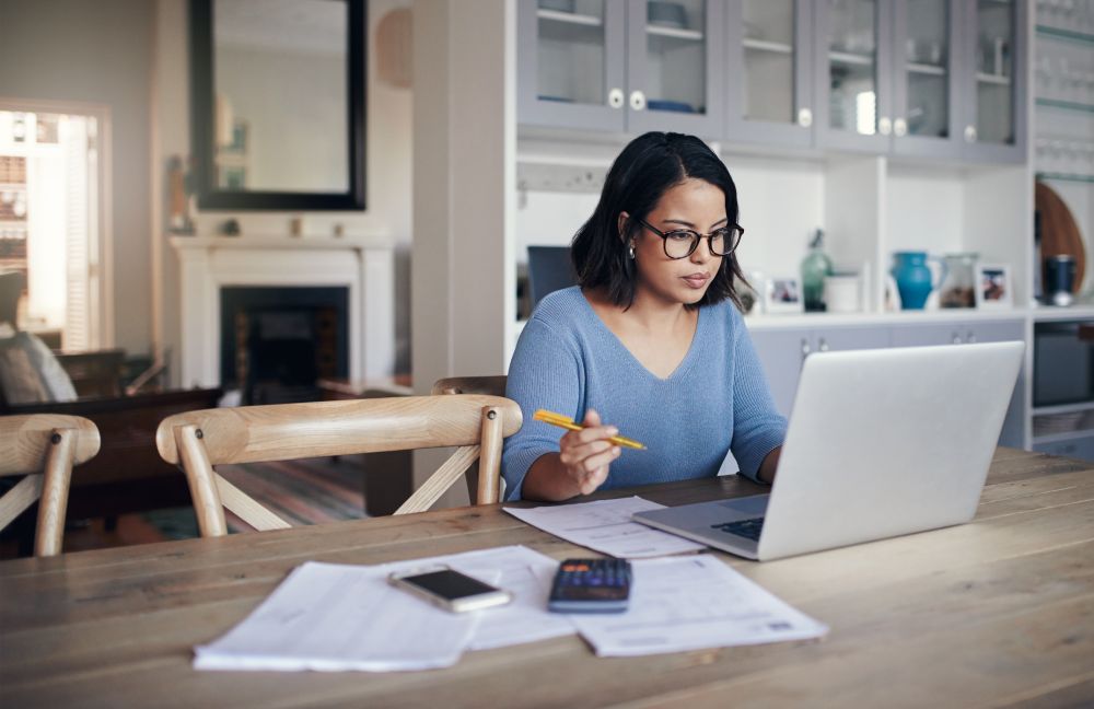 Online Business Degree Programs: Navigating Education for Modern Professionals