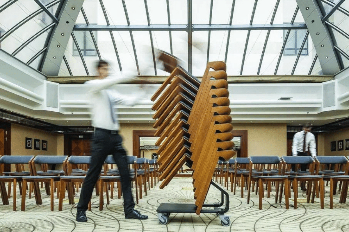 The Ultimate Convenience: How to Choose the Right Chairs for Your Commercial Space