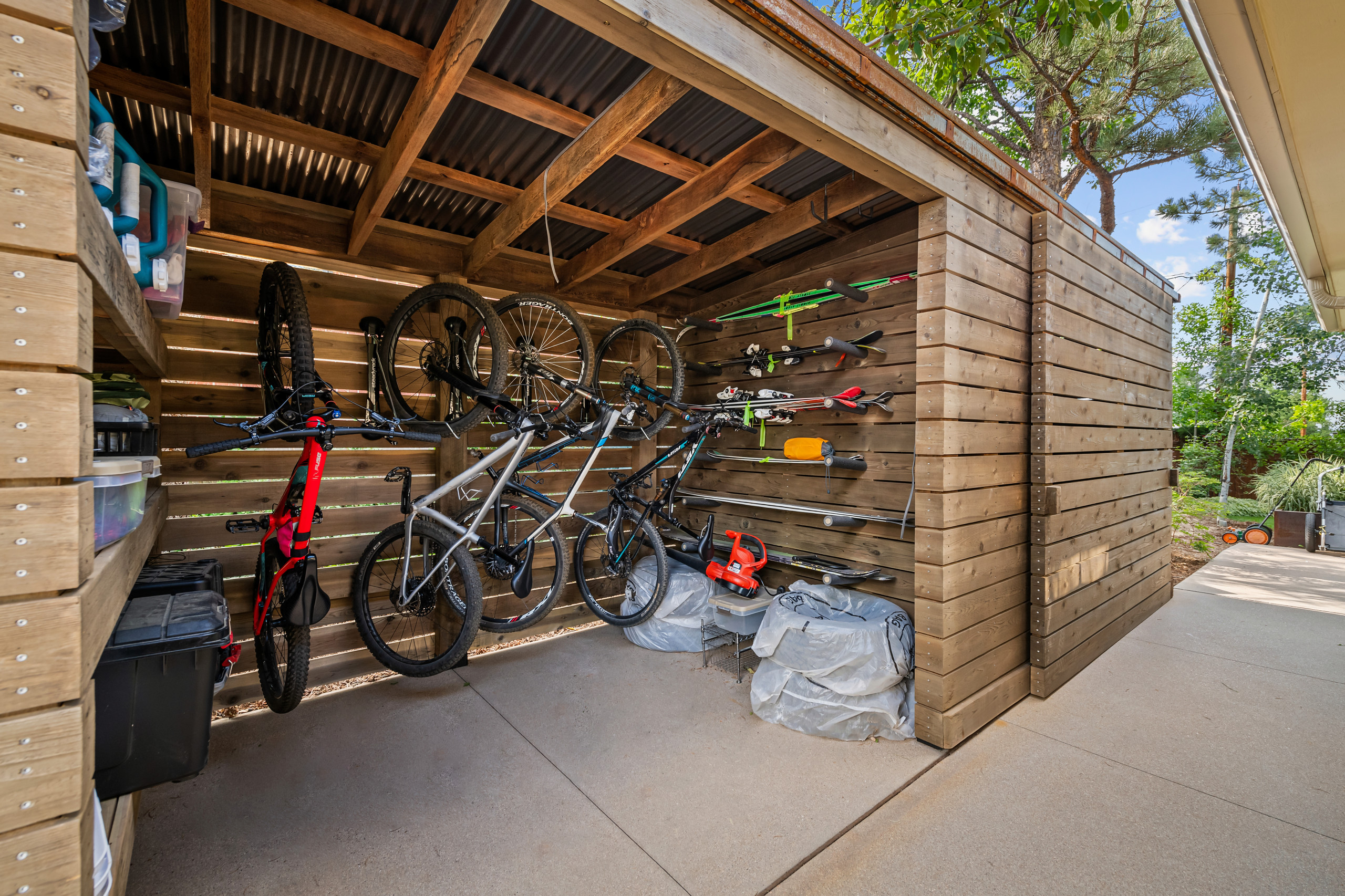 Outdoor Storage Solutions for Everyday Spaces